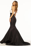 SHERRI HILL 56058